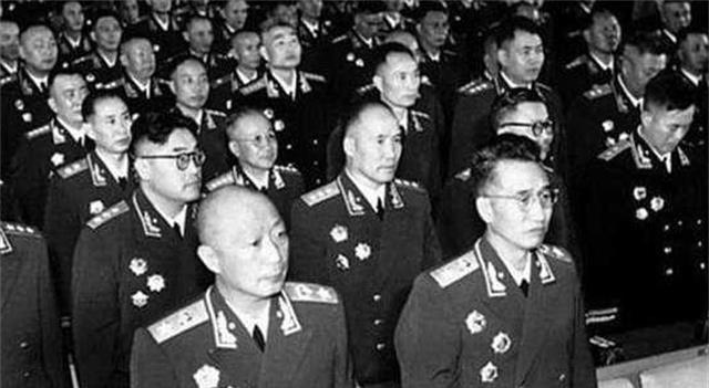 日本 大佐 相当于我军什么军衔 日军宁可不当少将 也要争大佐 腾讯新闻