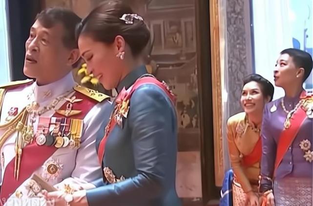 泰王迎接有所进展,西拉米皇家海报亮相,安德鲁:这才是人生遗憾