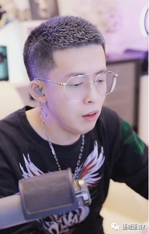 抖音电母被曝排队送木子丰!王冕解散公会管理:养不起!