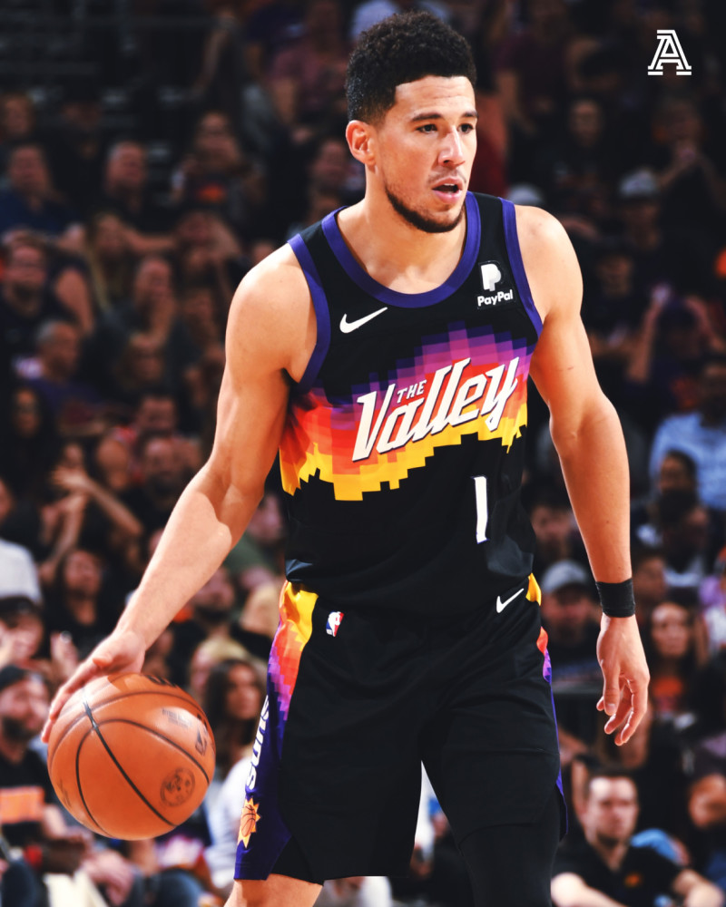 布克轰28分太阳夺赛点两次单节12分太狠空中被推翻一幕令人揪心