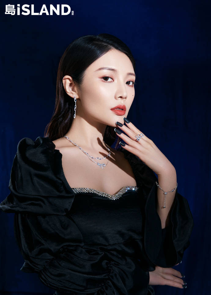 徐冬冬国民品牌商业价值出圈 大势广告代言人助推椰树椰汁销量猛增!_