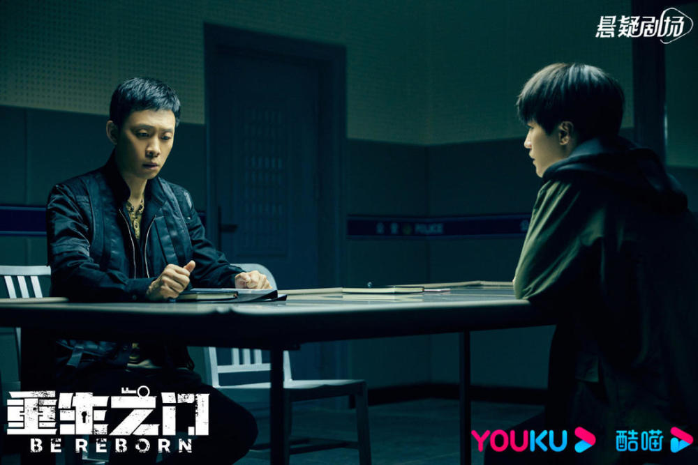 封面专访丨导演杨冬谈重生之门热播原因细节处见乾坤