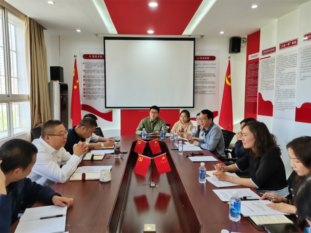 太和街道相关领导,部门负责人组成工作小组,由街道党工委书记邹彪