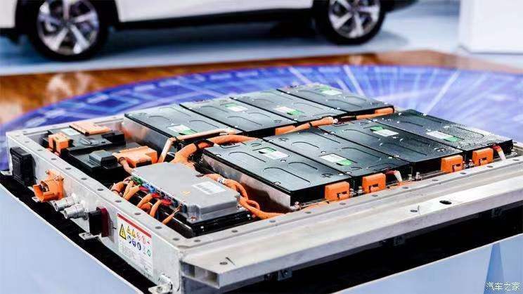 电动汽车发展困局，电池是最大因素，钠离子电池会是未来吗？