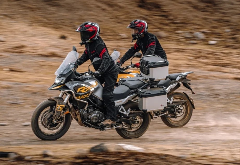 盘点3款热门休旅摩托车:比完价格,配置和动力,很好选_腾讯新闻