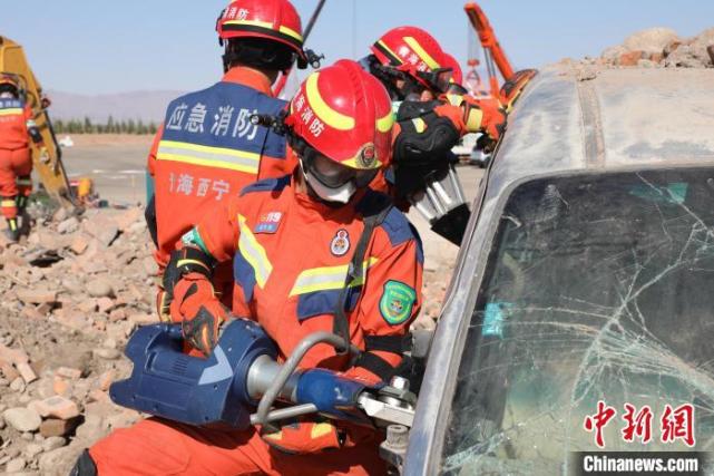 青海消防救援总队首次执行跨区域重大演习任务