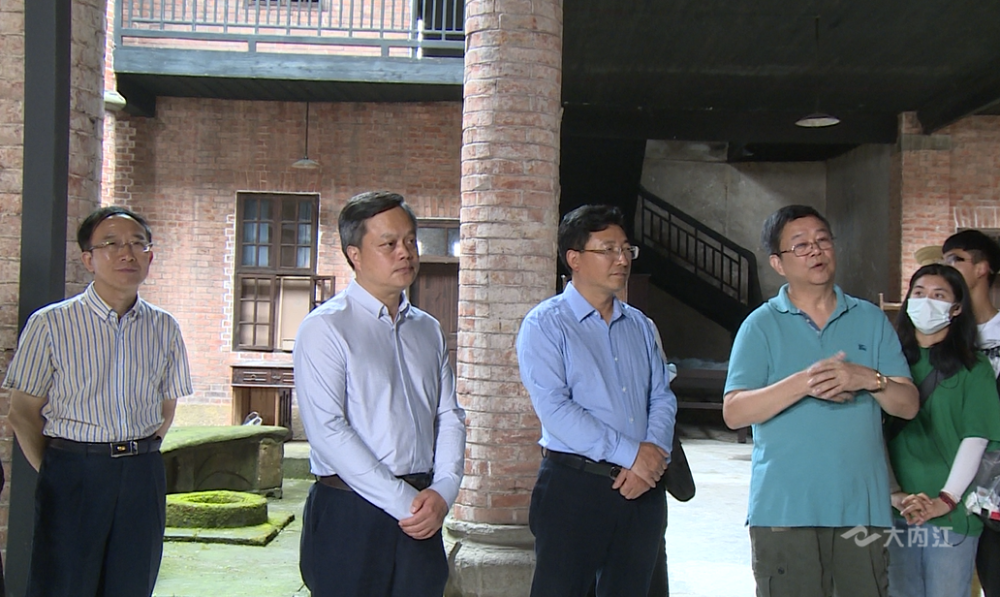 李晓骏到内江市调研电视连续剧一路向前拍摄工作