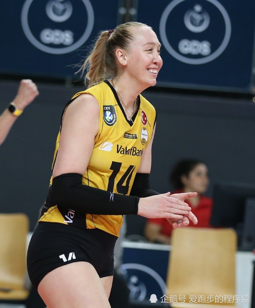 美国女排公布联赛大名单,拉尔森巴奇落选,奥运阵容12人保留8人_腾讯