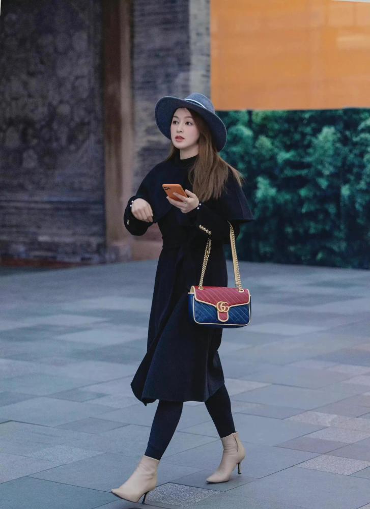 看街拍 识包包:gucci古驰gg marmont单肩包10组穿搭_腾讯新闻