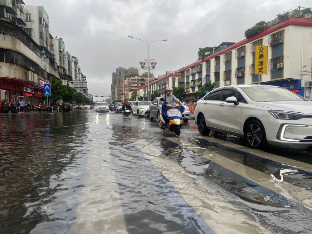 門多圖直擊暴雨 水浸廣東多地