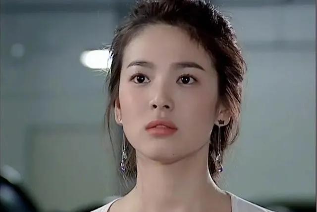 浪漫满屋韩智恩造型盘点,宋慧乔什么造型都可驾驭,喜欢最后一款插图23