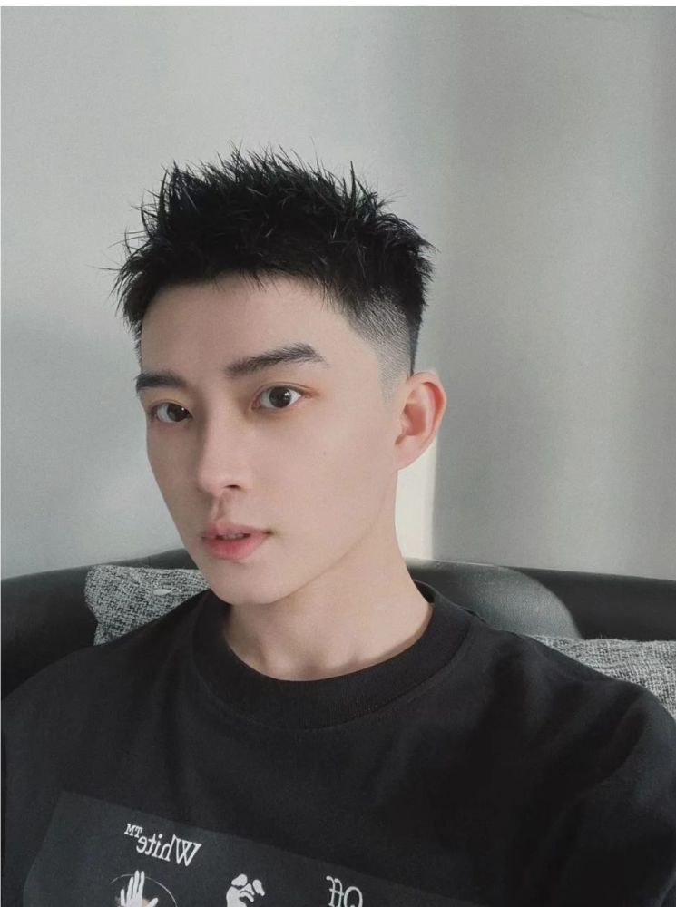 清爽帅气男士发型18款,天热这样剪就对了,你也可以变型男插图2