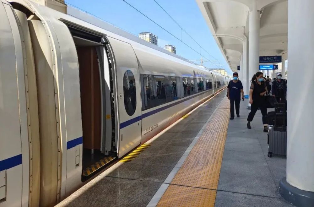 重要通知高铁鸡西西站恢复部分旅客列车运行