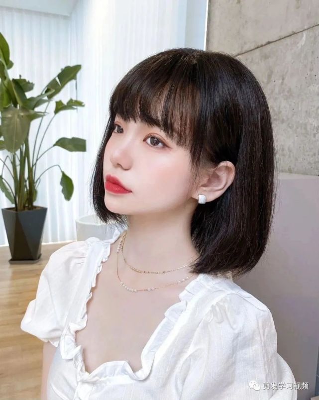 2022必剪超a"齐肩短发"显身材还减龄