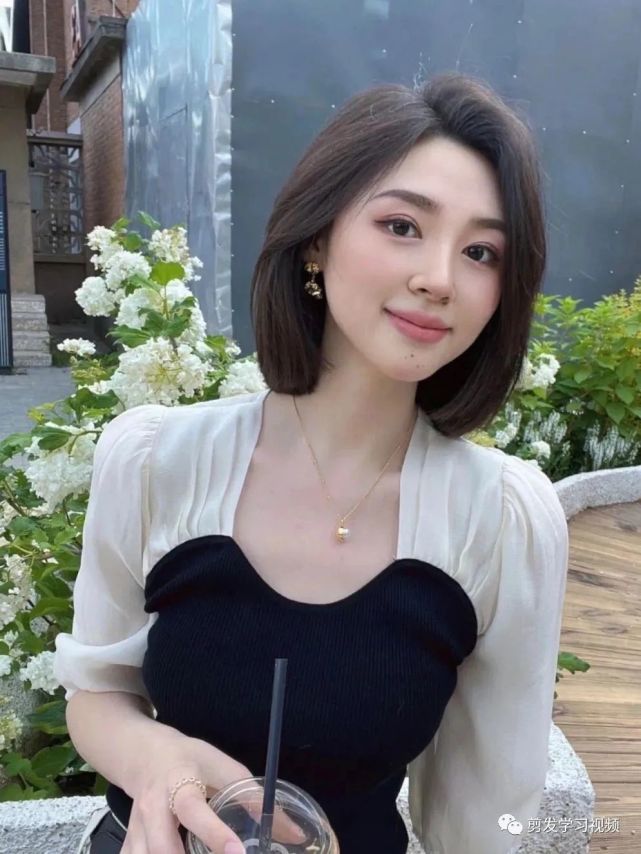 2022必剪超a"齐肩短发"显身材还减龄