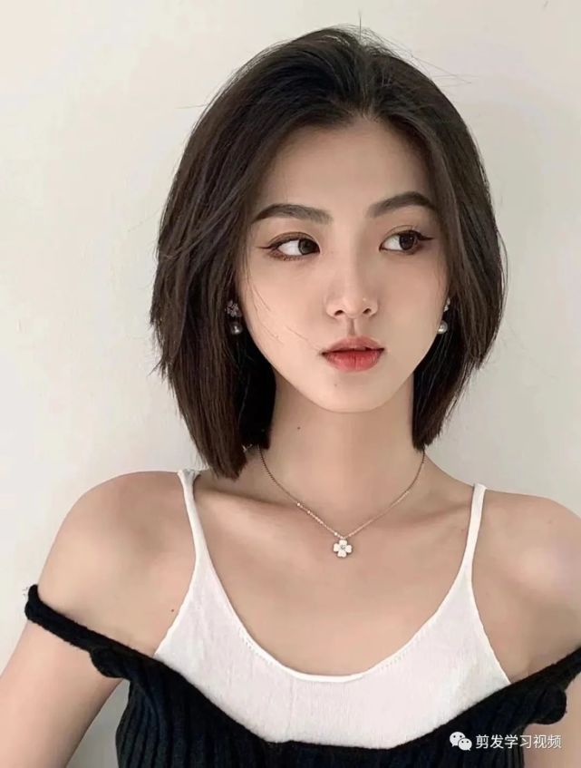 2022必剪超a"齐肩短发"显身材还减龄