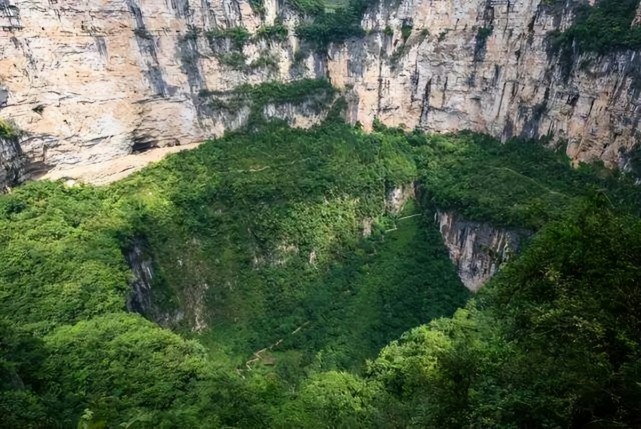 地理中国岩洞天籁图片