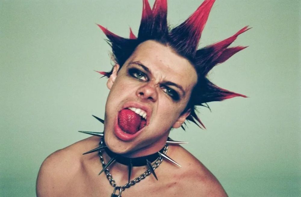 朋克复兴90年代尖刺发型杀回来了