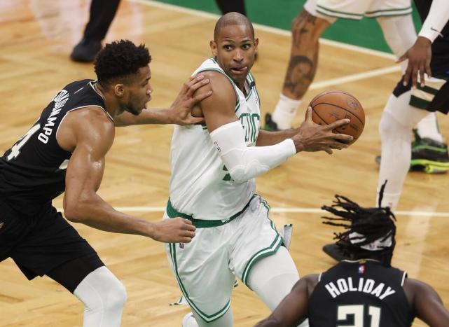 手感火热出场40分钟字母哥27投16中雄鹿110107险胜凯尔特人