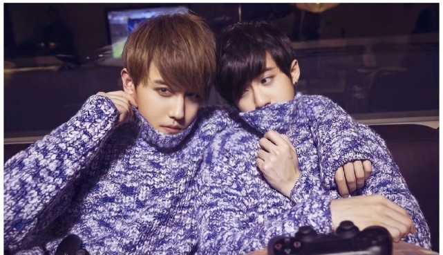 mic男团檀健次赵泳鑫同框拥抱神图,网友:鑫多真甜,绝了都!
