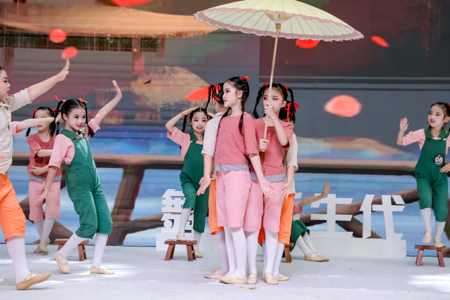 专访舞林新生代深圳明星舞蹈团弄堂记忆展现最好的一面给观众