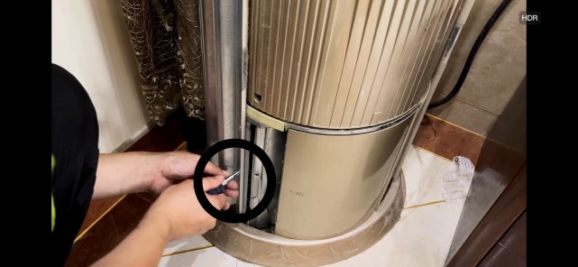 格力i铂圆柱空调拆机过程