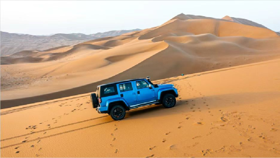 纵行沙漠荒野，BJ40以强悍性能开启素车“沙漠珠峰”挑战祁东未成年案