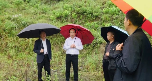 杨冰到重安镇宣讲宣传省第十三次党代会和打造桥头堡实施意见文件精神