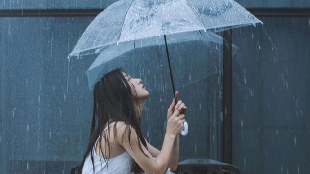 没有人希望杭州和丽江不下雨 一到雨天 景色就令人沉醉 腾讯新闻