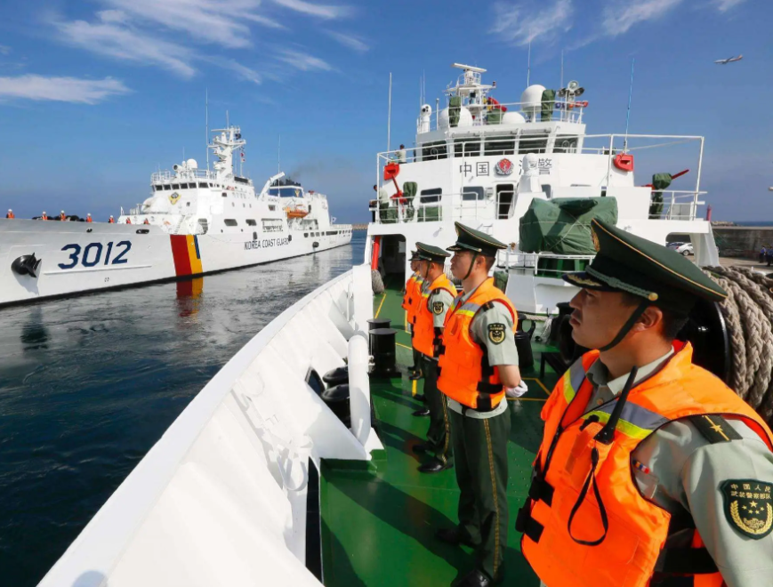 辽宁舰编队做后盾中国海警驱离日本渔船期间与其对峙36个小时