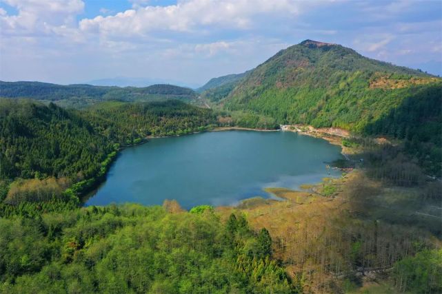 水美腾冲天然湖泊