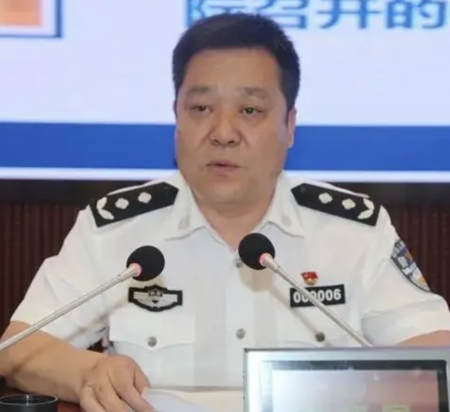 公安厅党委委员任司法厅副厅长 警务保障部原主任被双开