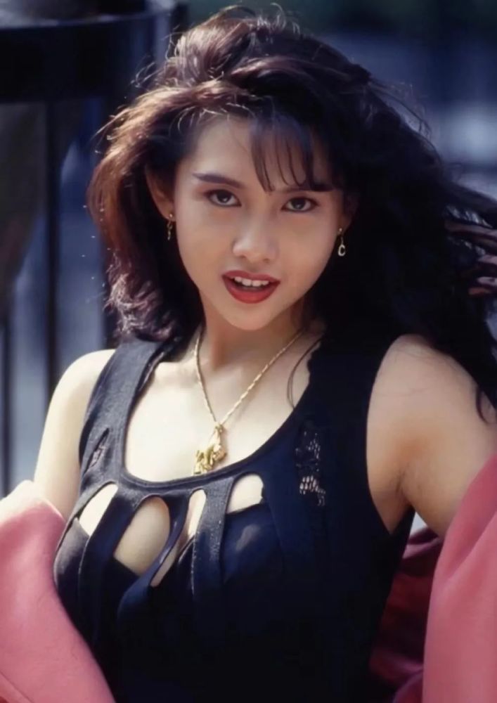 女儿都要出道了大家还在怀念邱淑贞