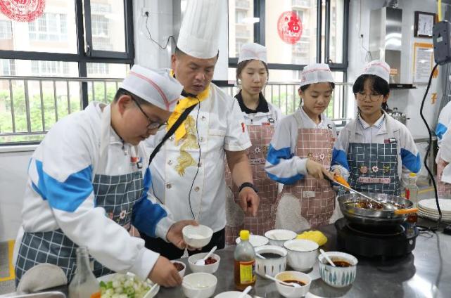 ʡѧԺ_ѧԺ_ѧУǸʲôѧУ