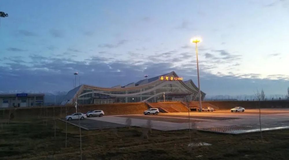 石河子机场开通库车和田喀什航线