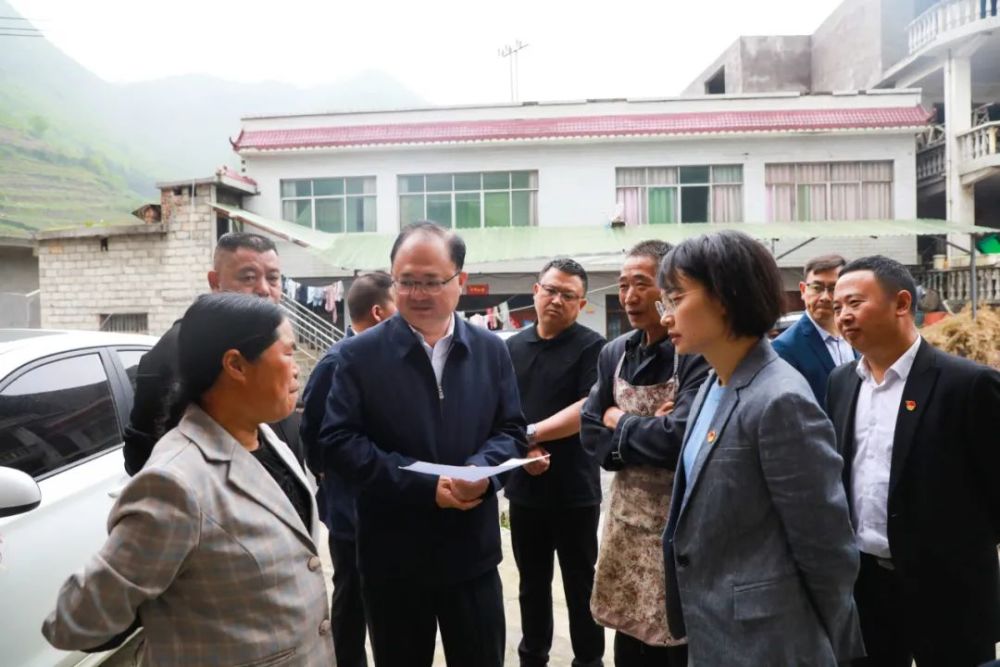 周舟到何官屯镇宣讲省第十三次党代会精神