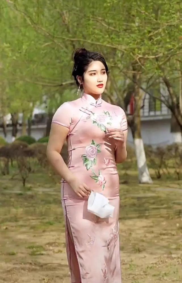 微胖女人能穿旗袍吗?