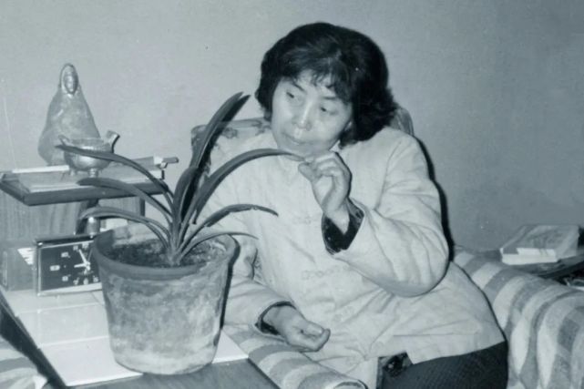 王荣华:一件毛衣谢师恩(附精彩视频)