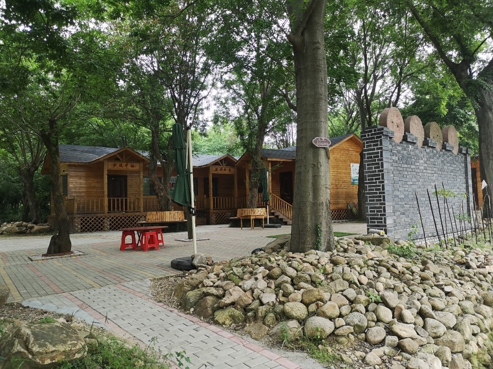 浉河区:把民宿轻轻放在山水间_腾讯新闻