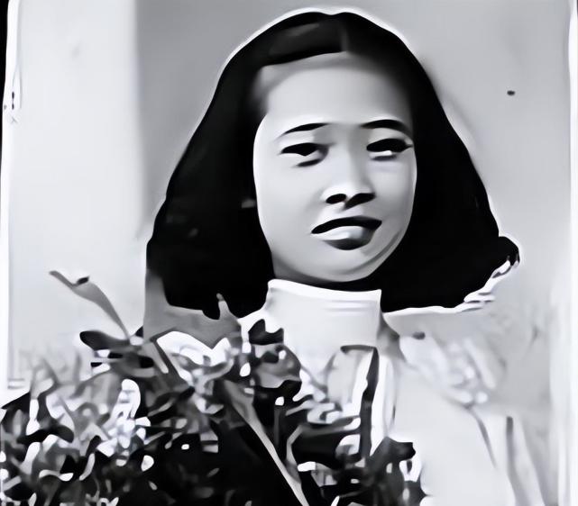 1938年,22岁飞行员陈怀民撞敌机舍身成仁,女友王璐璐投江殉情