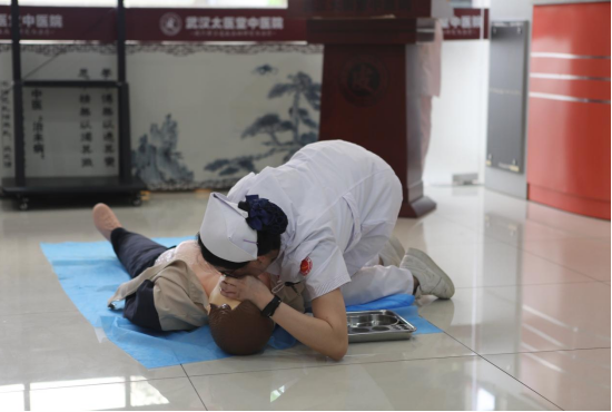 12"国际护士节暨心肺复苏技能竞赛