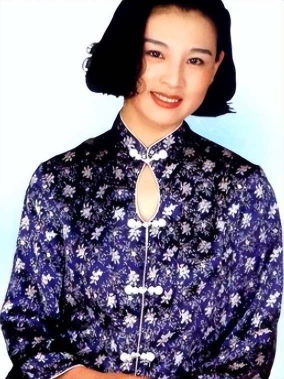 宋丹丹妯娌赵明明,被英宁抛弃,如今咋样了?