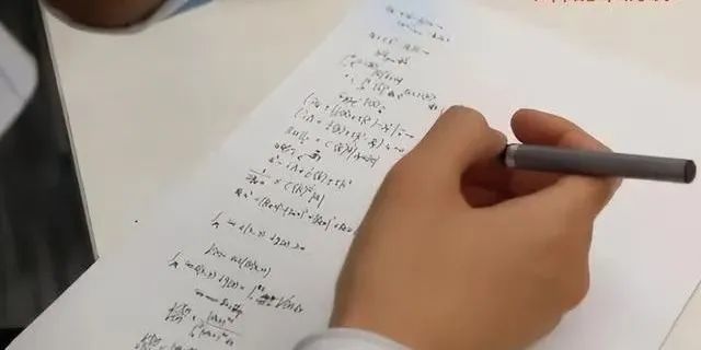 “痞幼们”捧红的摩托车成社交新宠：改装比买车更烧钱，或近百万九年义务教育音乐课本2023已更新(新华网/知乎)九年义务教育音乐课本