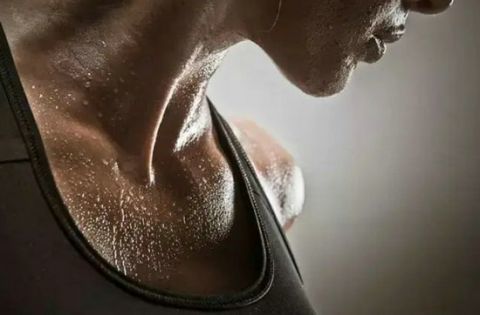 医生:异常出汗别大意!