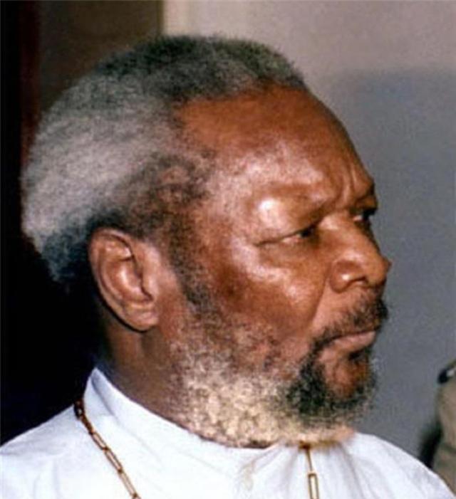 中非暴君博卡萨:残暴无度好食人肉,荒唐至极娶中国爱妃