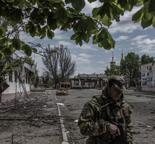 5月13日西方重型武器加入乌克兰在顿巴斯地区守住防线解读