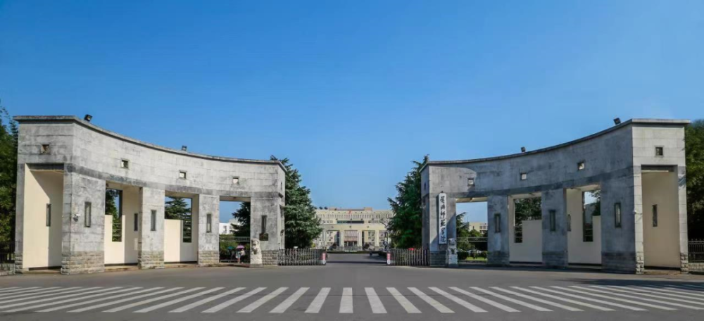 高校招生面對面之景德鎮陶瓷大學黃岡師範學院