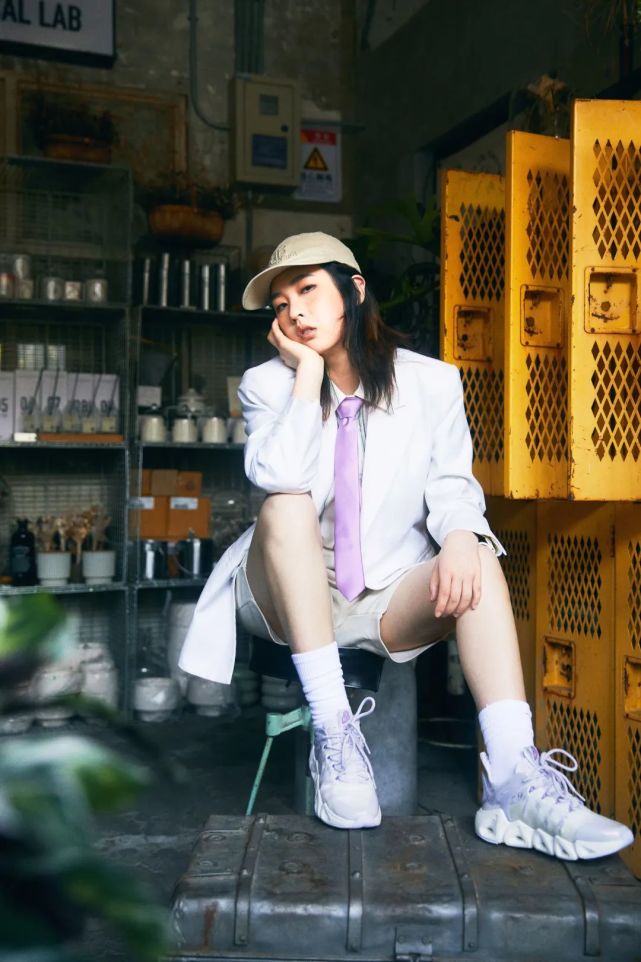 与"素"色少女 abby,点燃内心"赤焰"