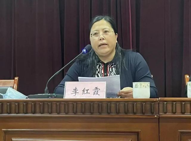 签约仪式结束后,办事处便民服务中心主任吴秀芳宣读《杜店街道办事处
