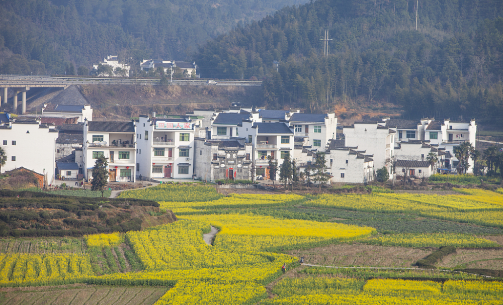 上饶人事关所有农村危房改造快看看你家能不能领取补助